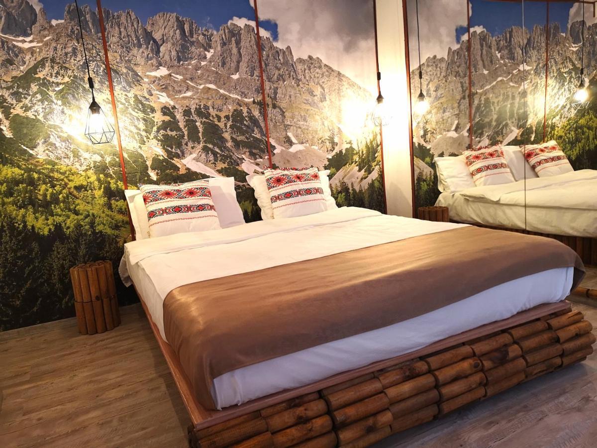 Traditional Boutique Brasov Bagian luar foto